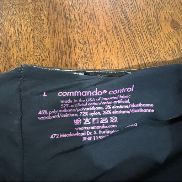 Commando Perfect Control Patent Leather Legging in Black Size L - Picture 4 of 6